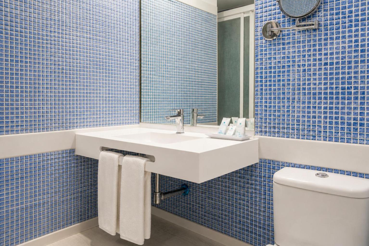 One bedroom apartment Lateral Sea Views